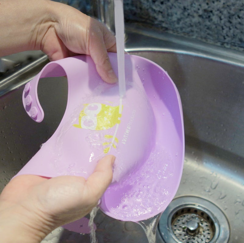 YMCF Products 2-Pack Waterproof Silicone Baby Bib Lightweight Comfortable Easy-Wipe Clean (Purple/Light Pink, Large) - Image 4